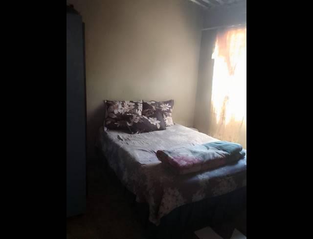 5 BEDROOM HOUSE FOR SALE IN DEVLAND